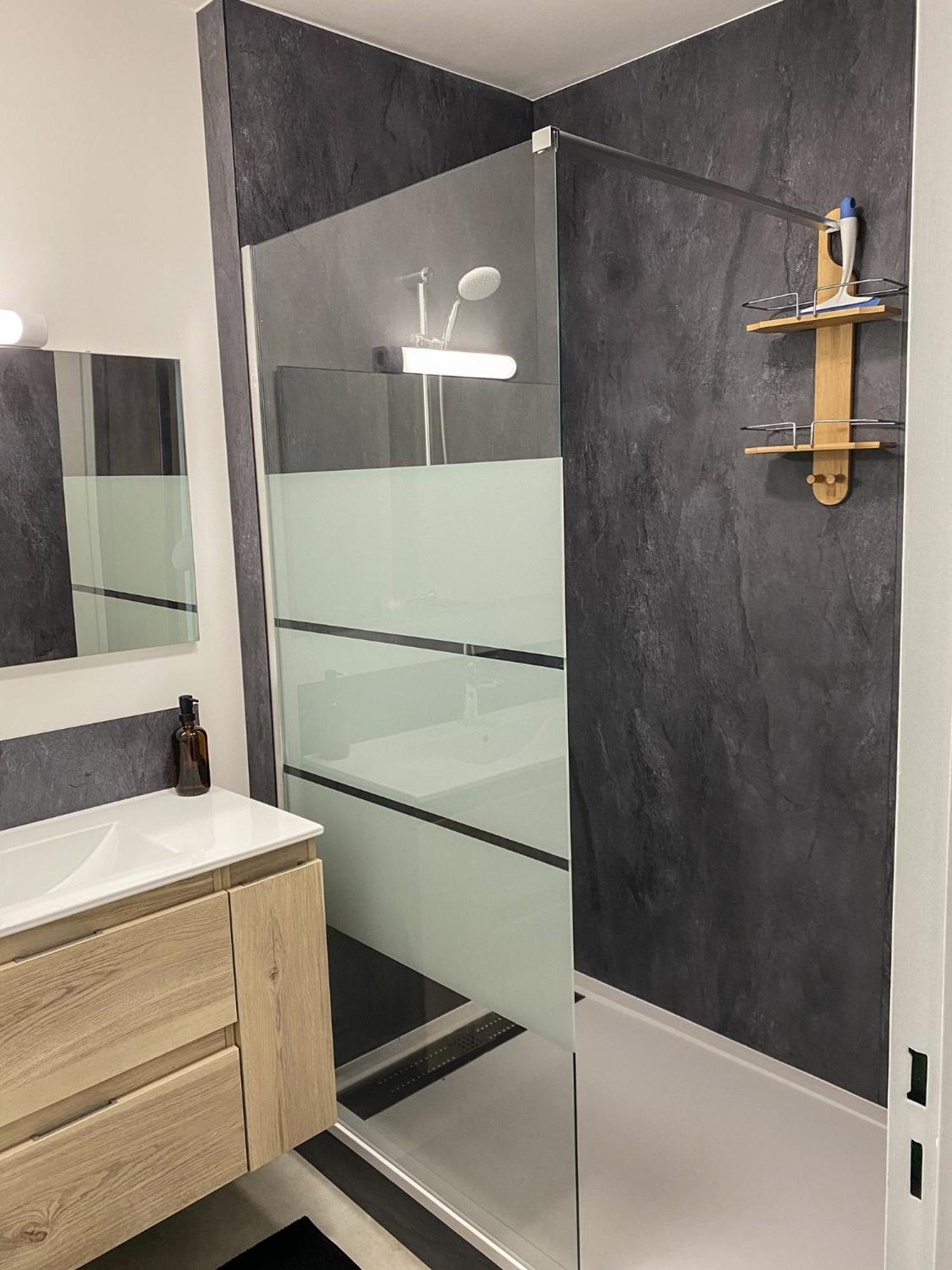 T3 Moderne Avec Balcon Terrasse Et Parking Gratuit Lejlighed Niort Eksteriør billede