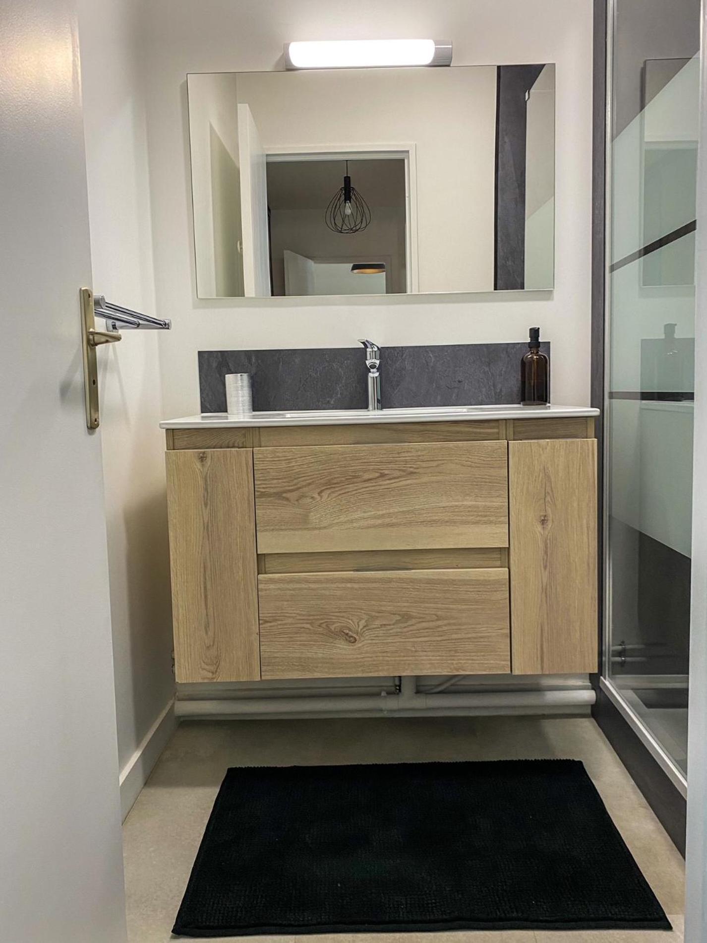 T3 Moderne Avec Balcon Terrasse Et Parking Gratuit Lejlighed Niort Eksteriør billede