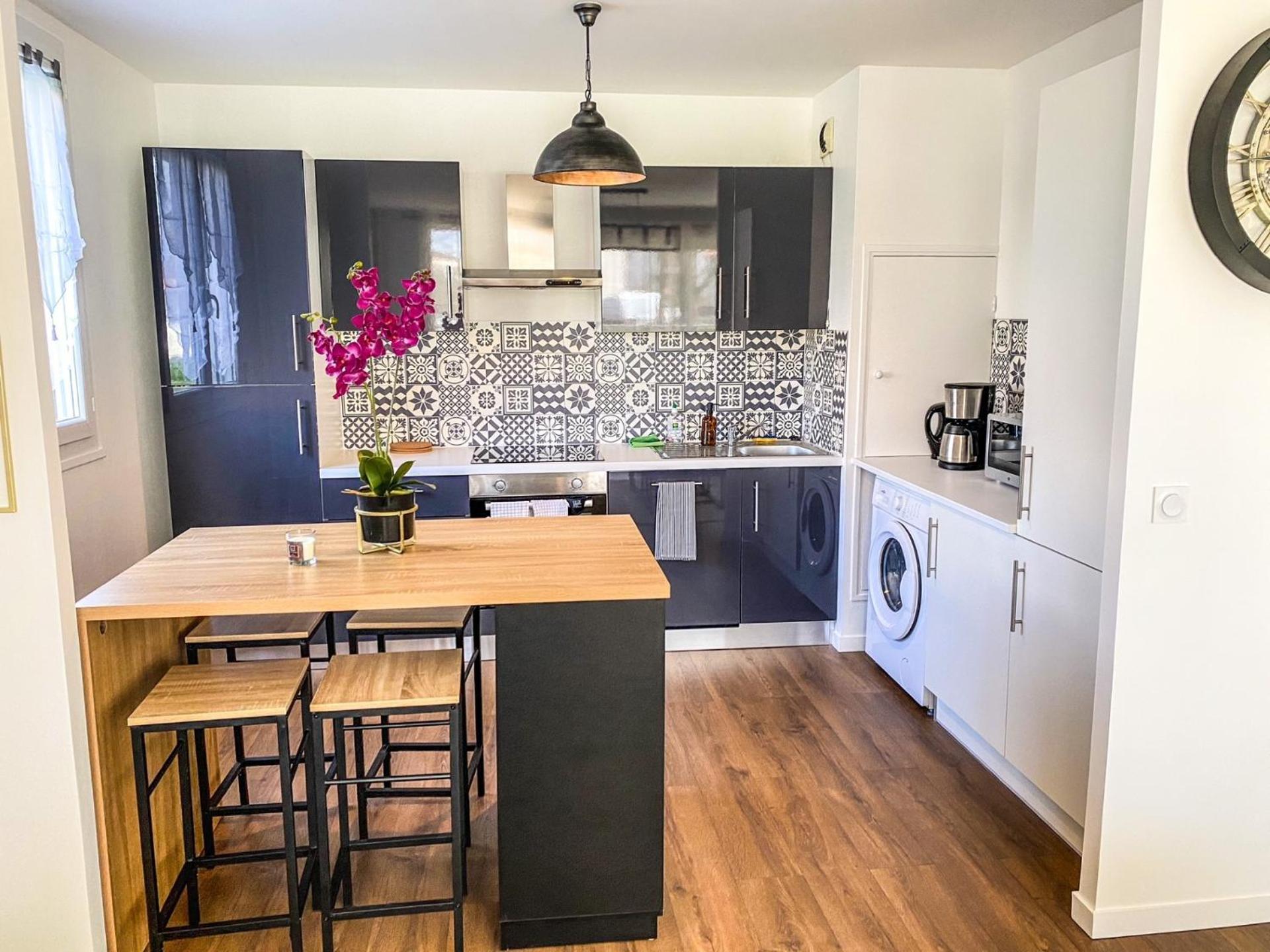 T3 Moderne Avec Balcon Terrasse Et Parking Gratuit Lejlighed Niort Eksteriør billede