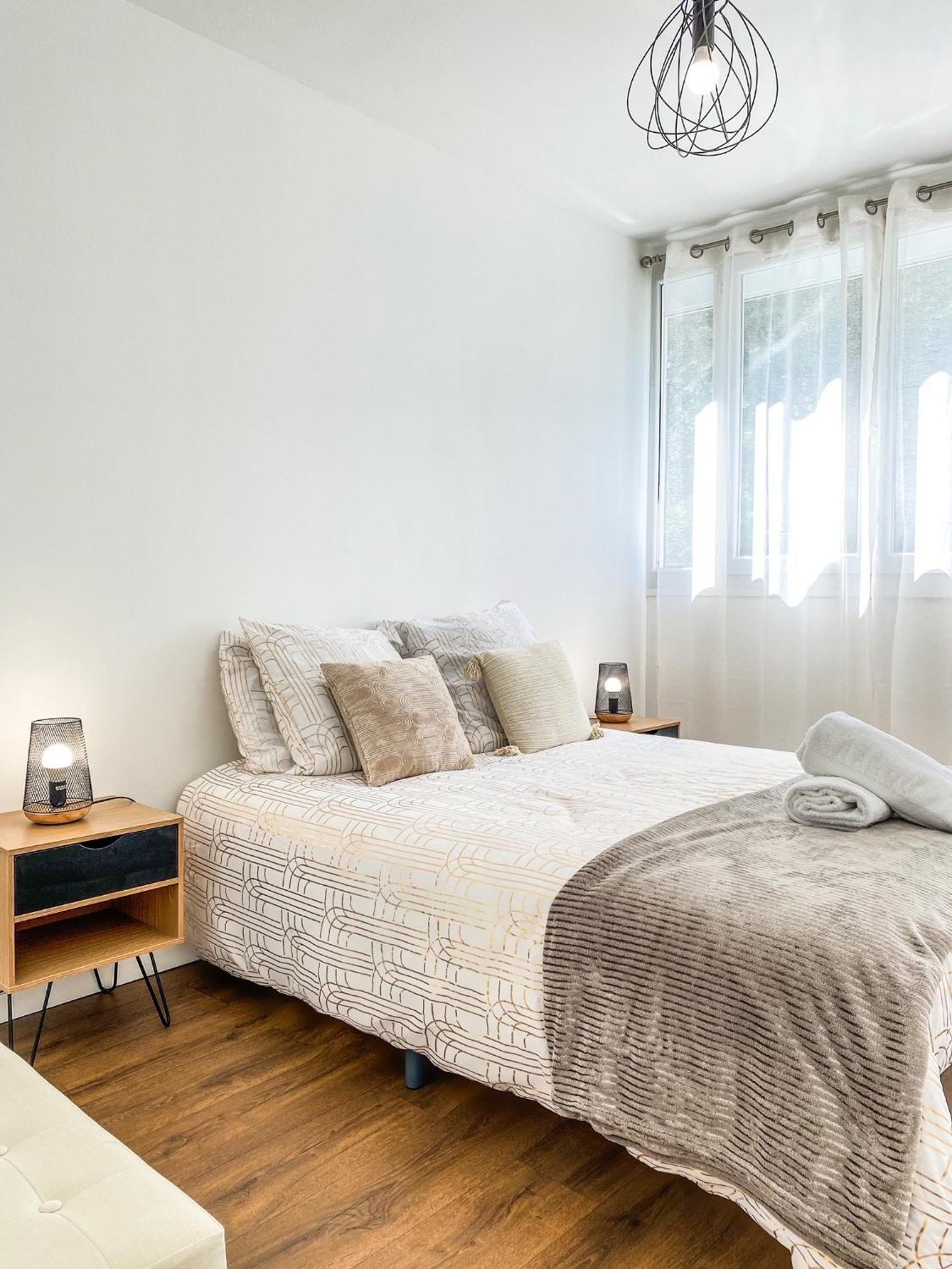 T3 Moderne Avec Balcon Terrasse Et Parking Gratuit Lejlighed Niort Eksteriør billede